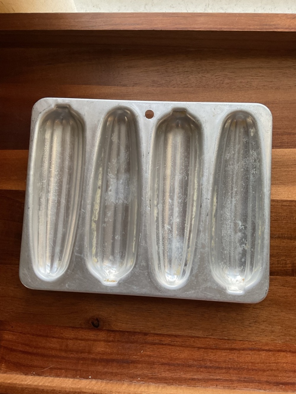 Vintage Aluminum Cornbread or Madeleine Pan - Silver